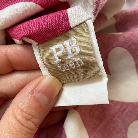 “Avery” monogram Pottery Barn Teen Queen Sweetheart pillowcase - Picture 6 of 7